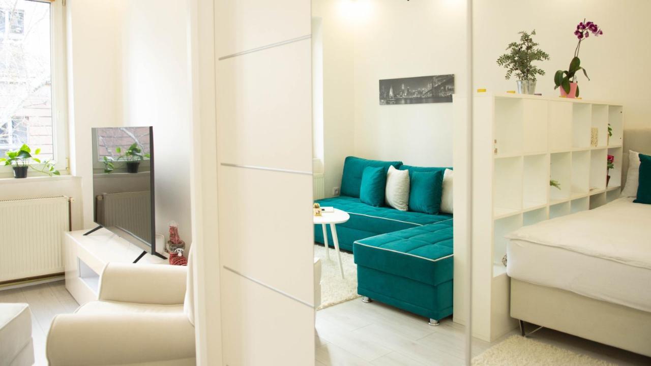 Cute And Sunny Studio - Central Location Сараево Экстерьер фото